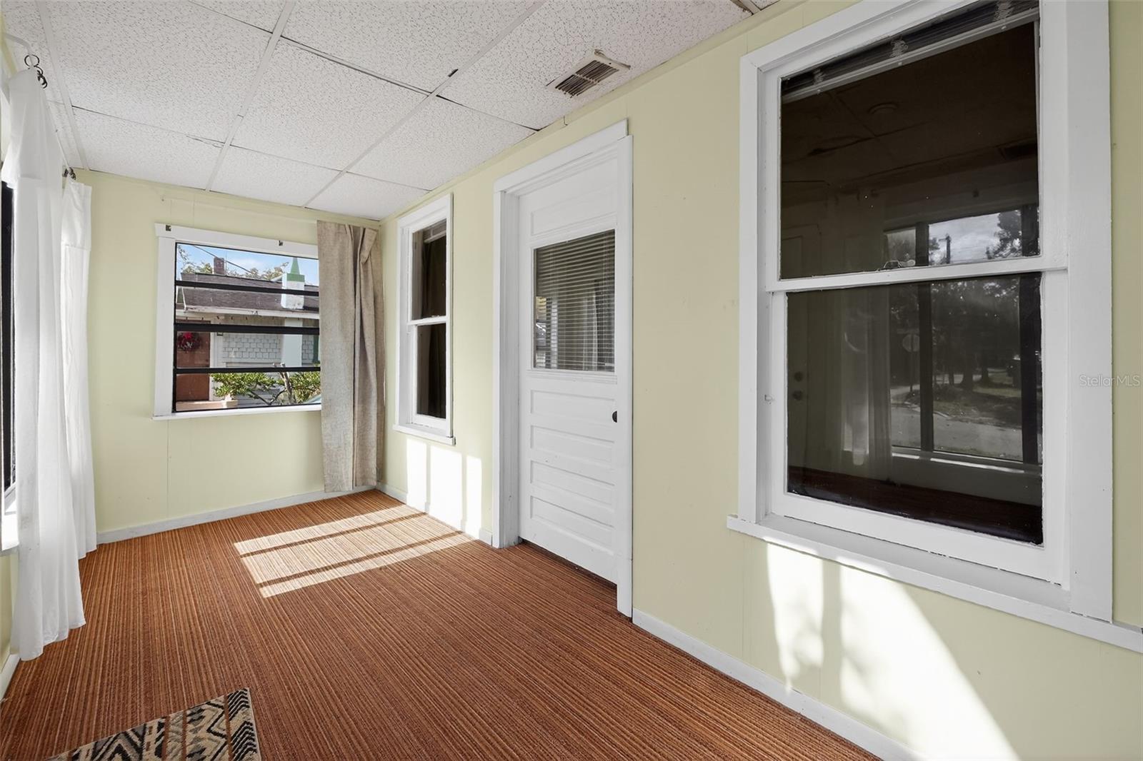 146 Kingston Ave Property Photo 3