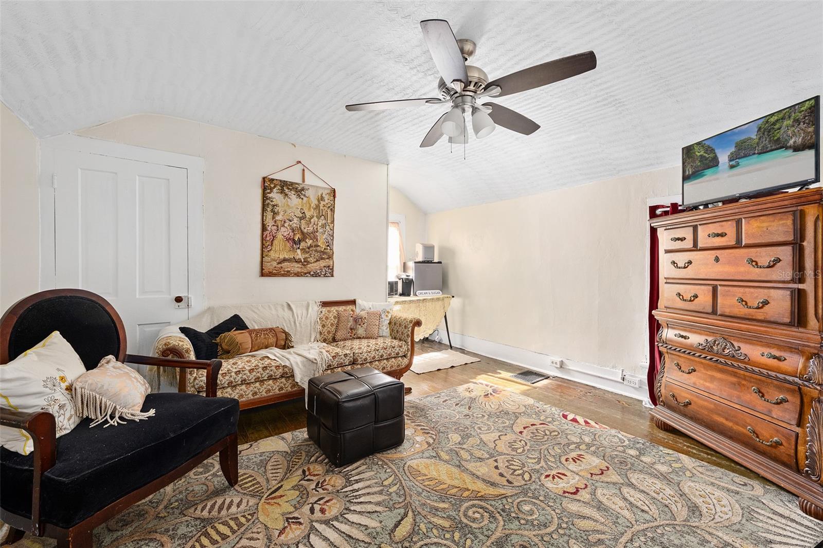 228 W Howry Ave Property Photo 31