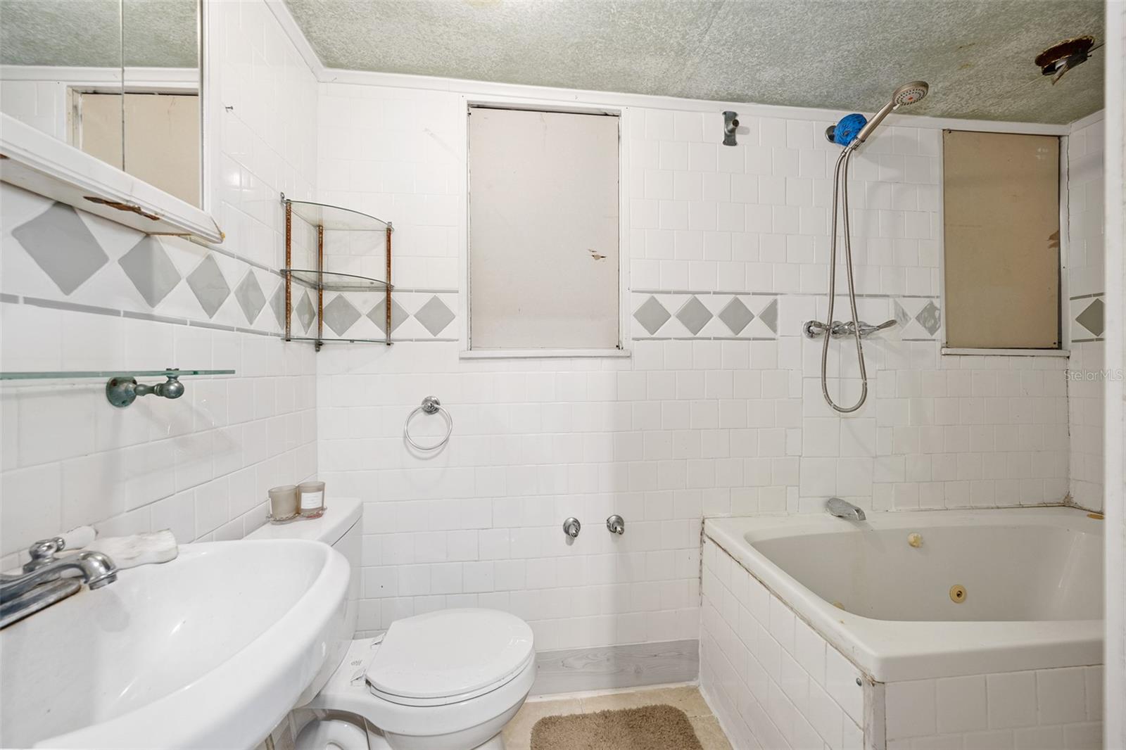 228 W Howry Ave Property Photo 45