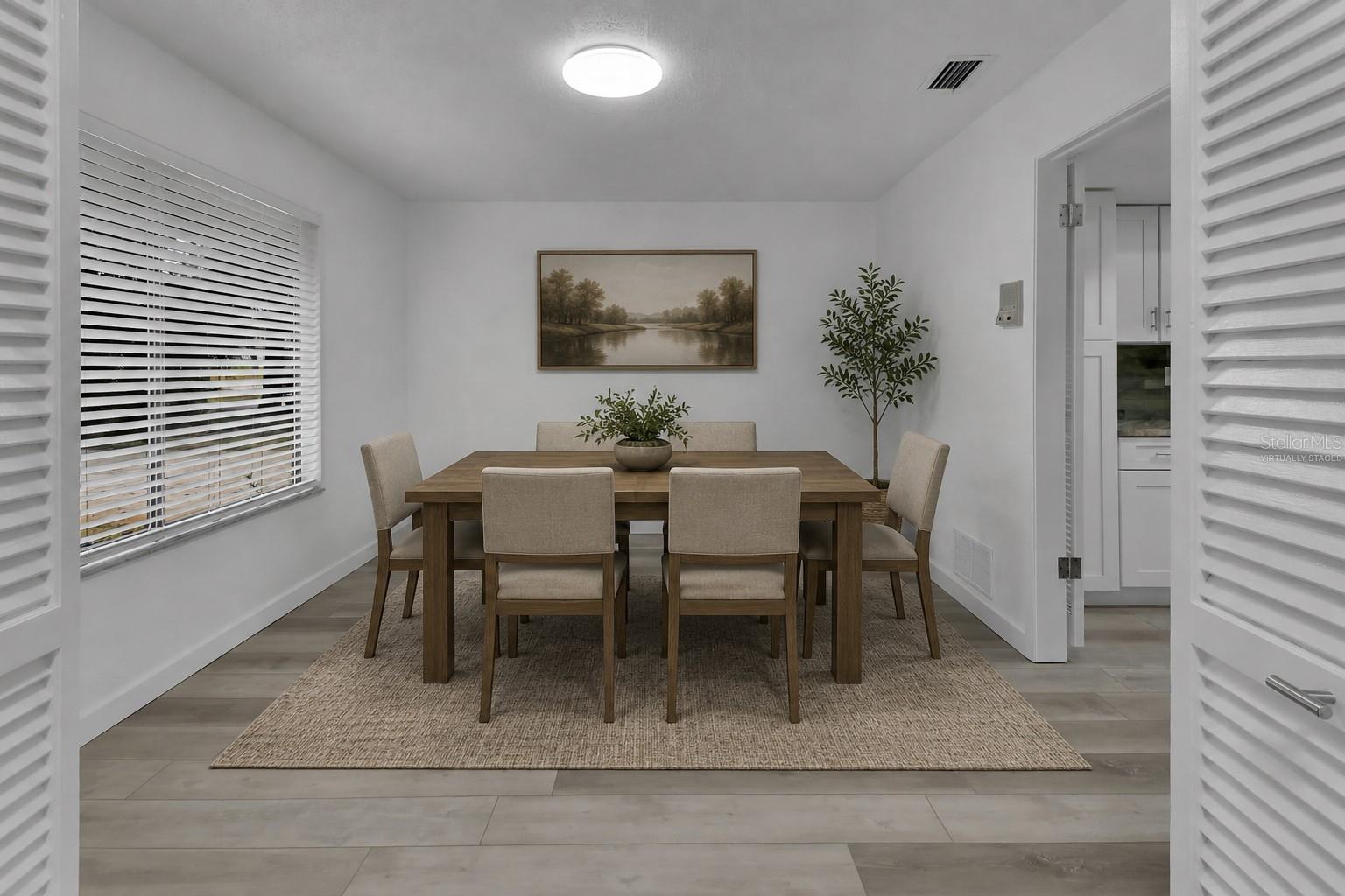 1411 N Beach St Property Photo 9