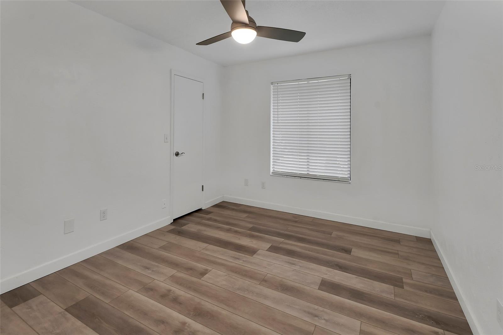 1411 N Beach St Property Photo 17