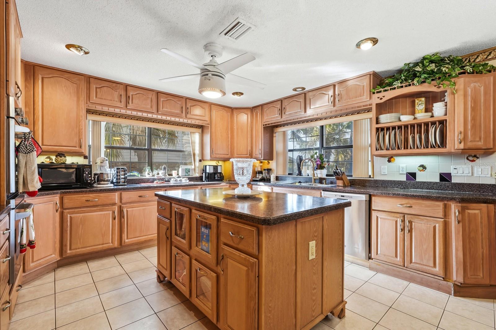 2944 Ocean Shore Blvd Property Photo 20