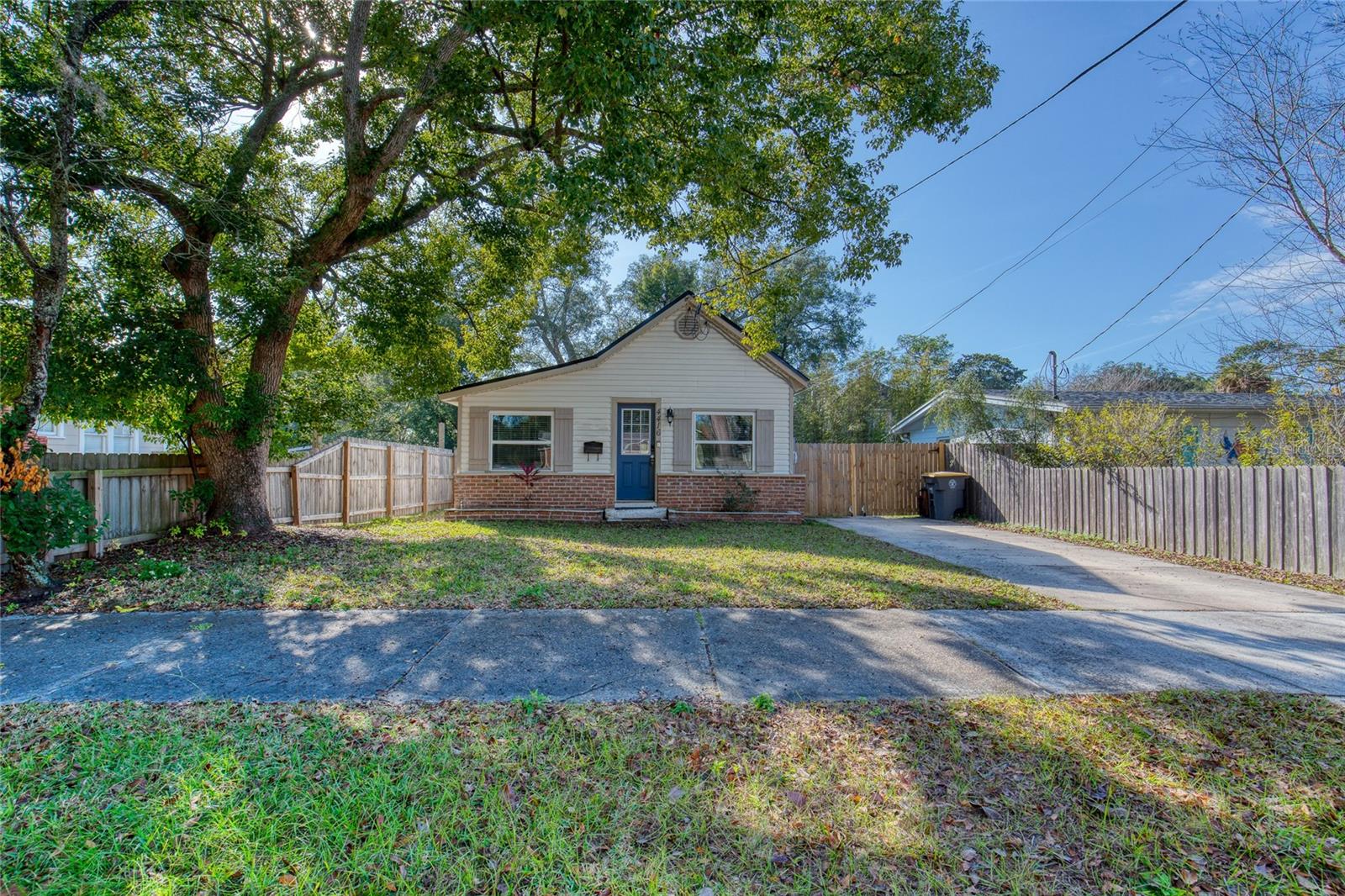 4416 Beverly Ave Property Photo 1