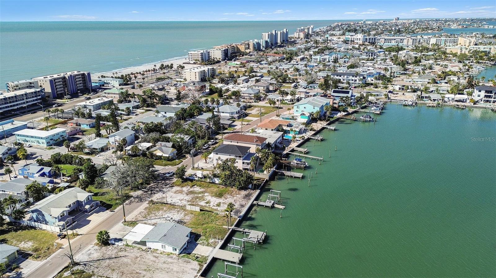 14215 N Bayshore Dr Property Photo 3