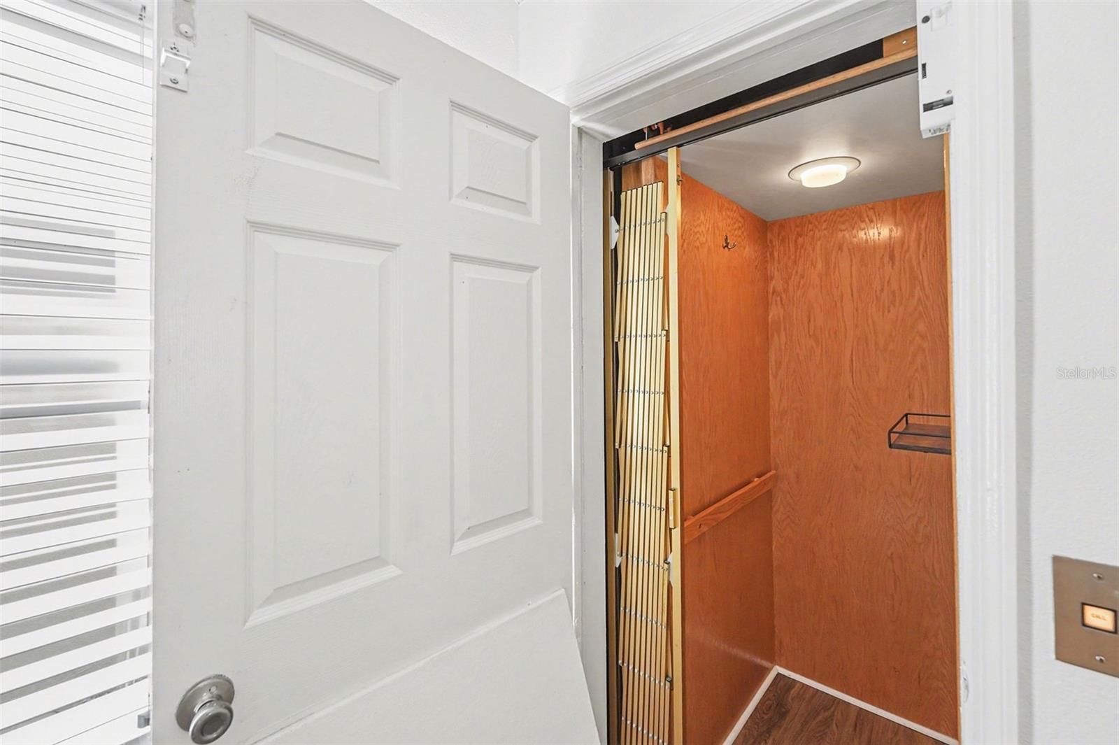 14215 N Bayshore Dr Property Photo 5