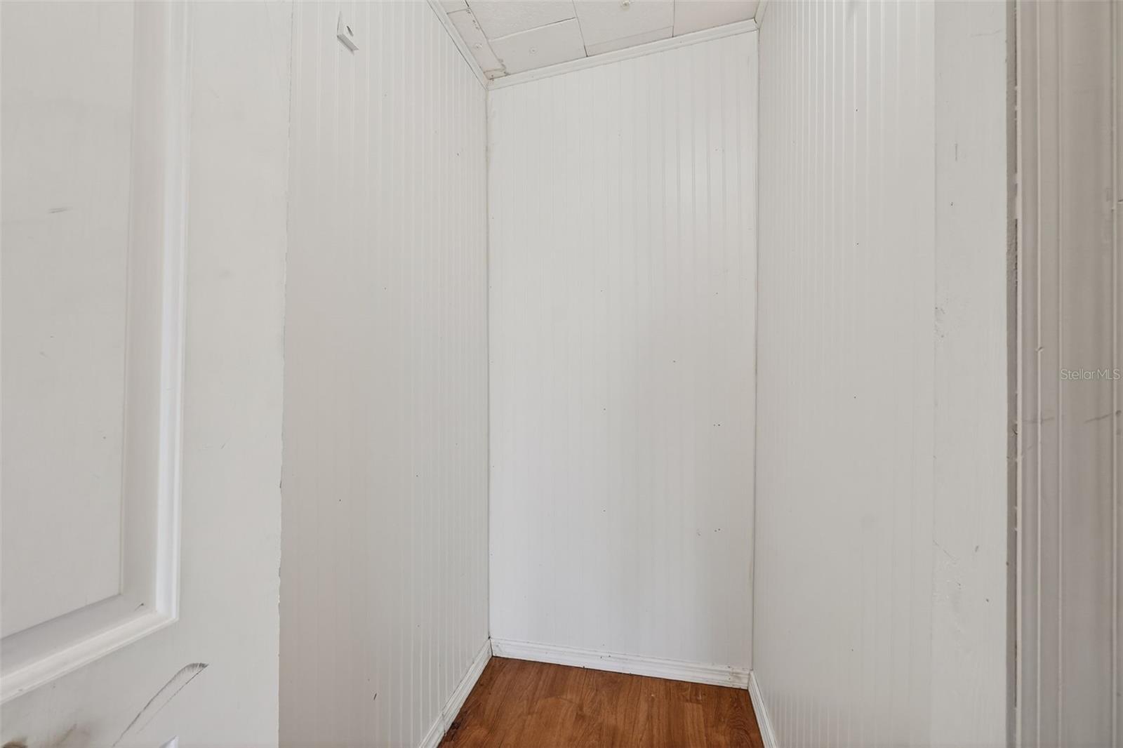 5413 Isabelle Ave Property Photo 14