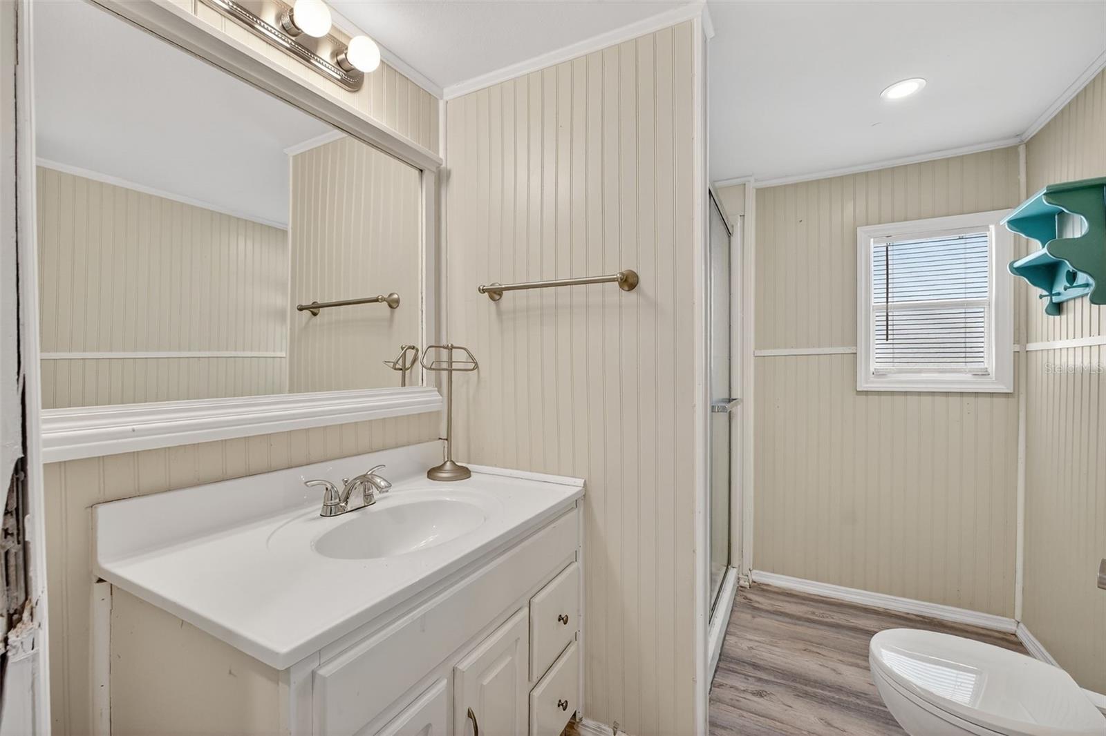 5413 Isabelle Ave Property Photo 17