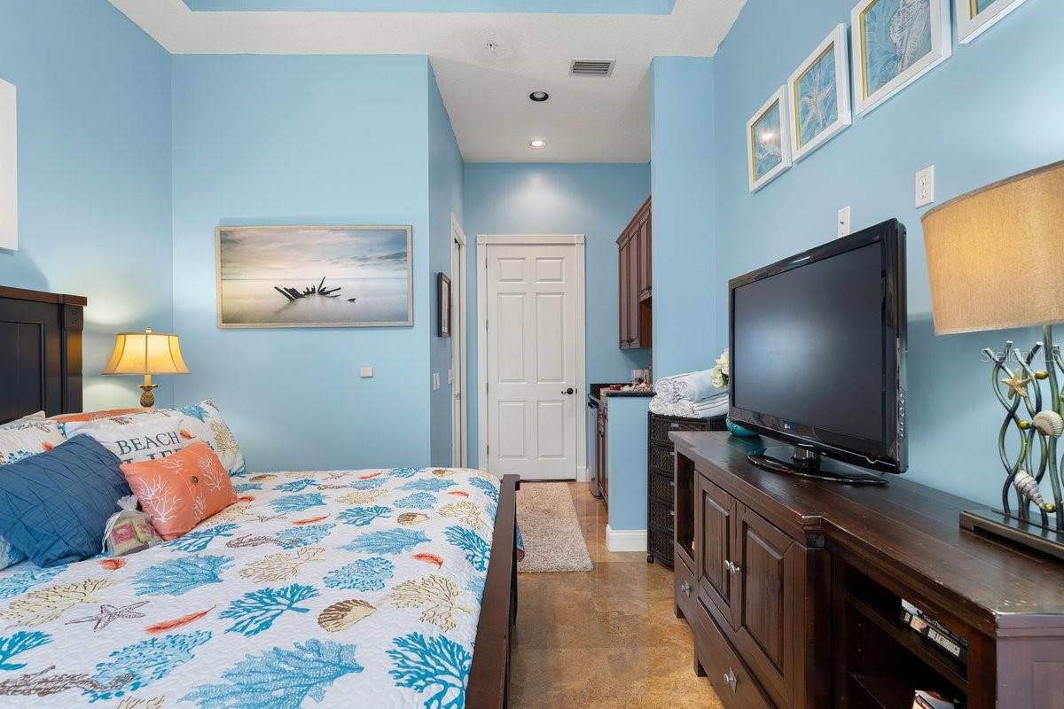 4606 Oak Hammock Ct #4606 Property Photo 6