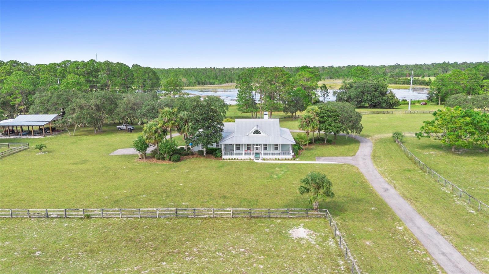 42554 Maggie Jones Rd Property Photo 1