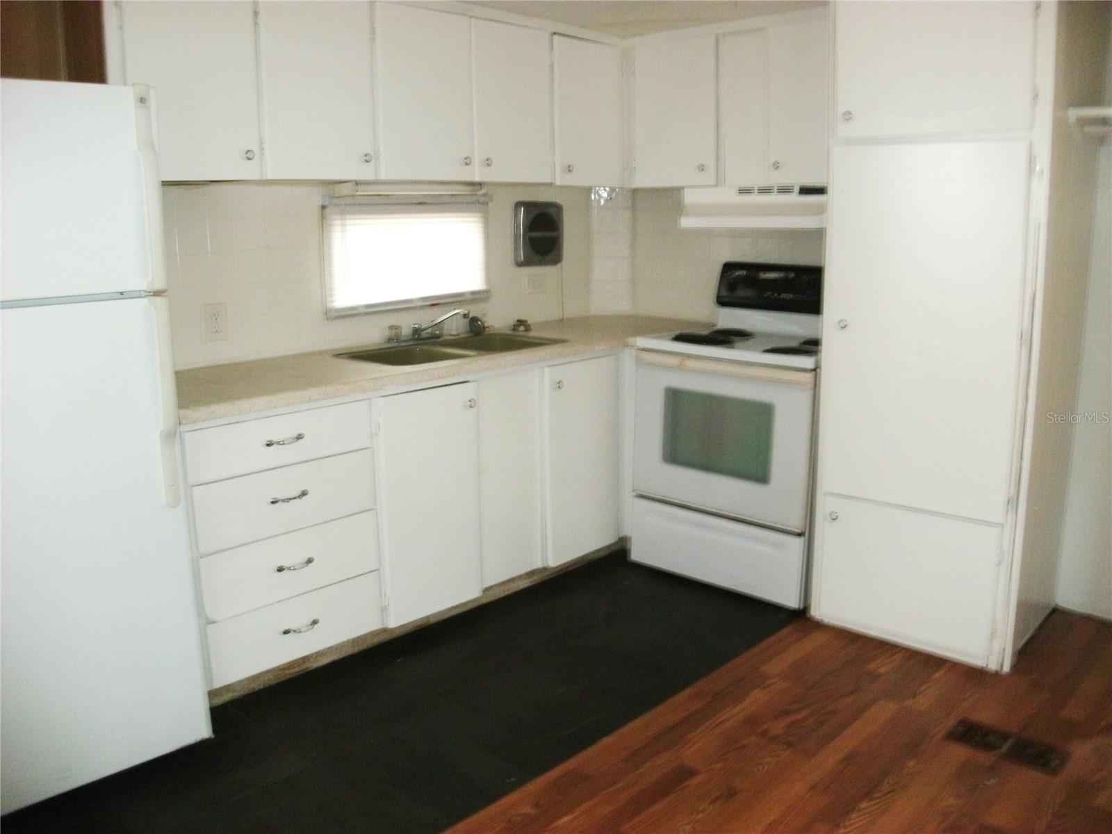 5410 Taylor Ave Property Photo 2