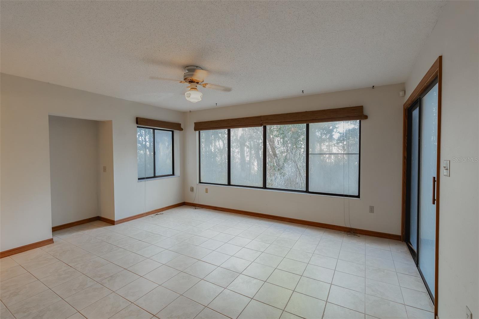 1325 S Spring Garden Ave Property Photo 6
