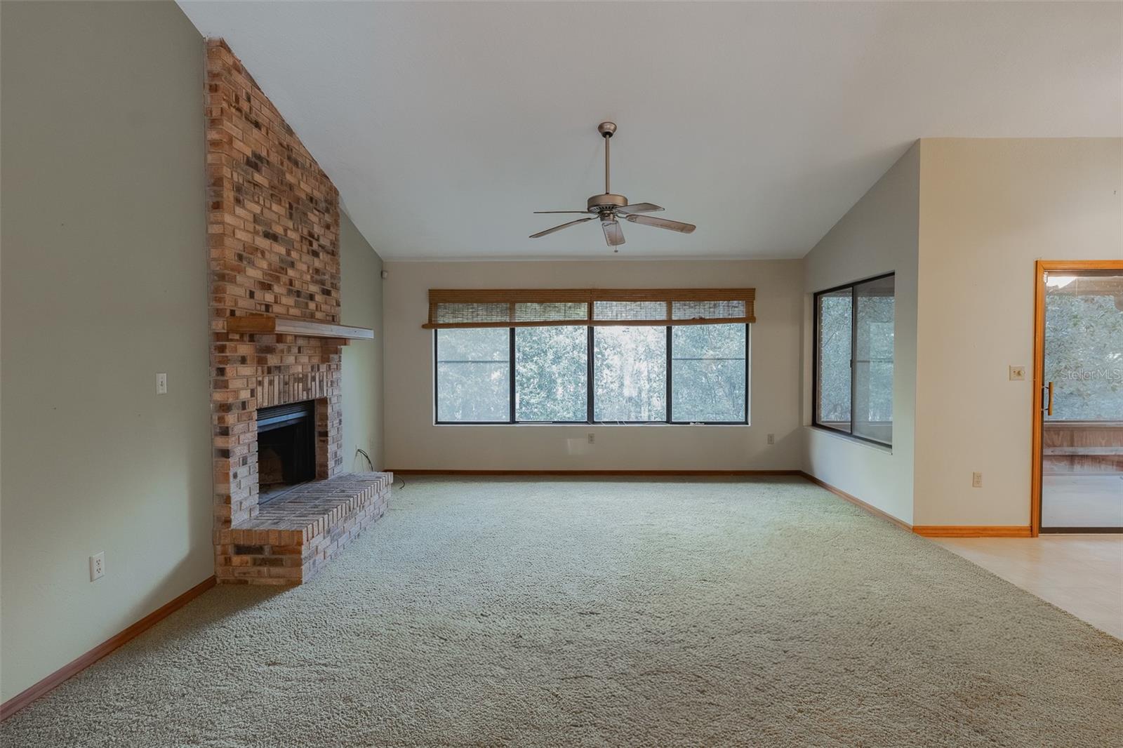 1325 S Spring Garden Ave Property Photo 7