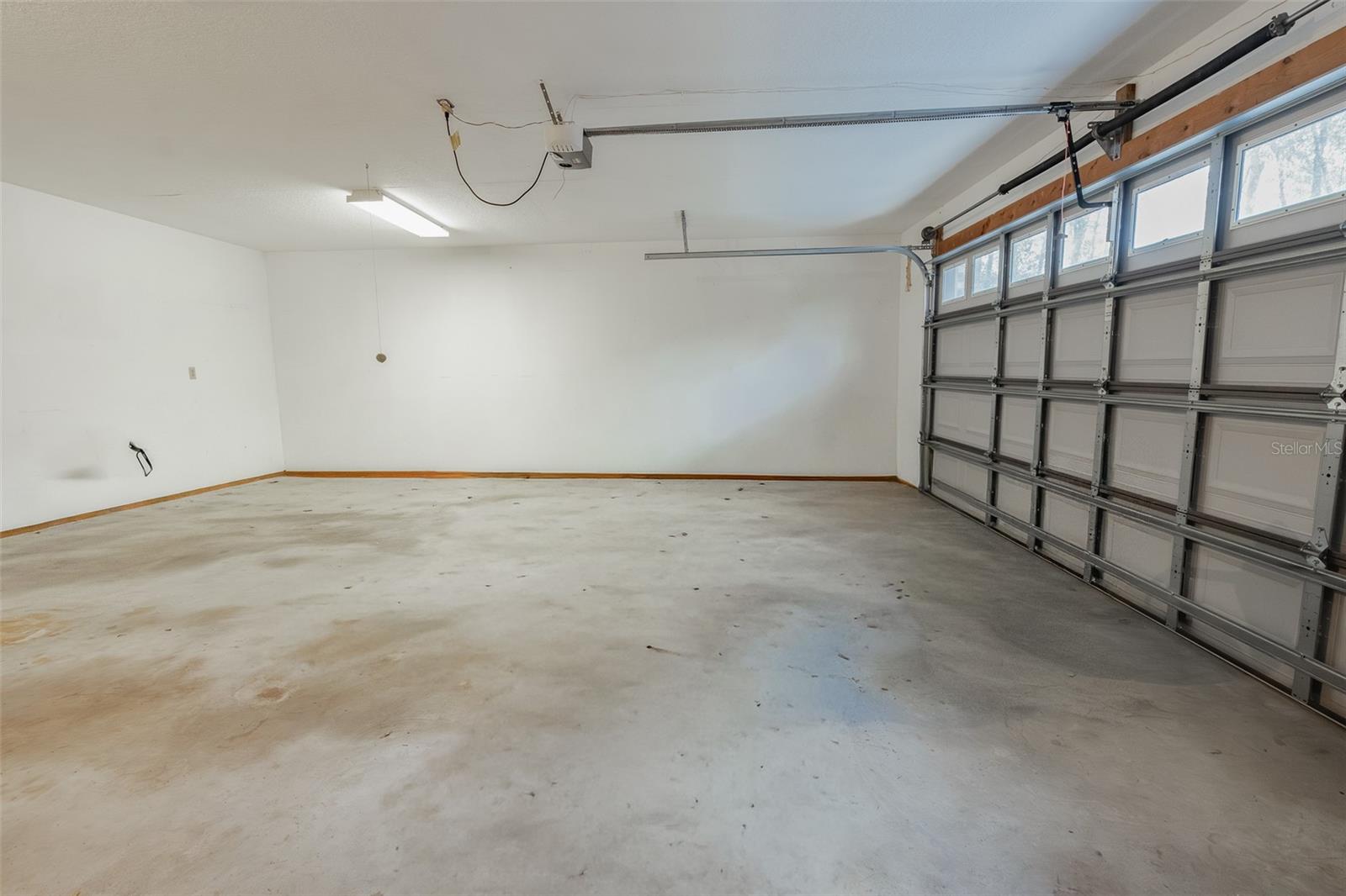 1325 S Spring Garden Ave Property Photo 44