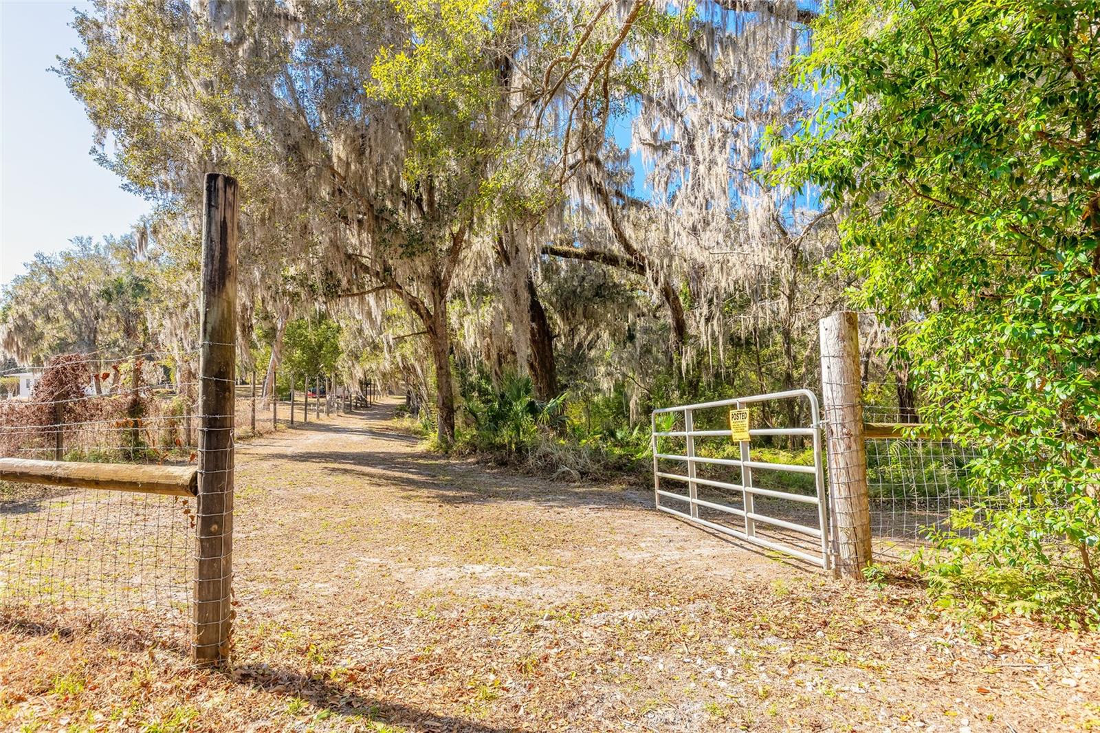 2095 Stone Rd Property Photo 1