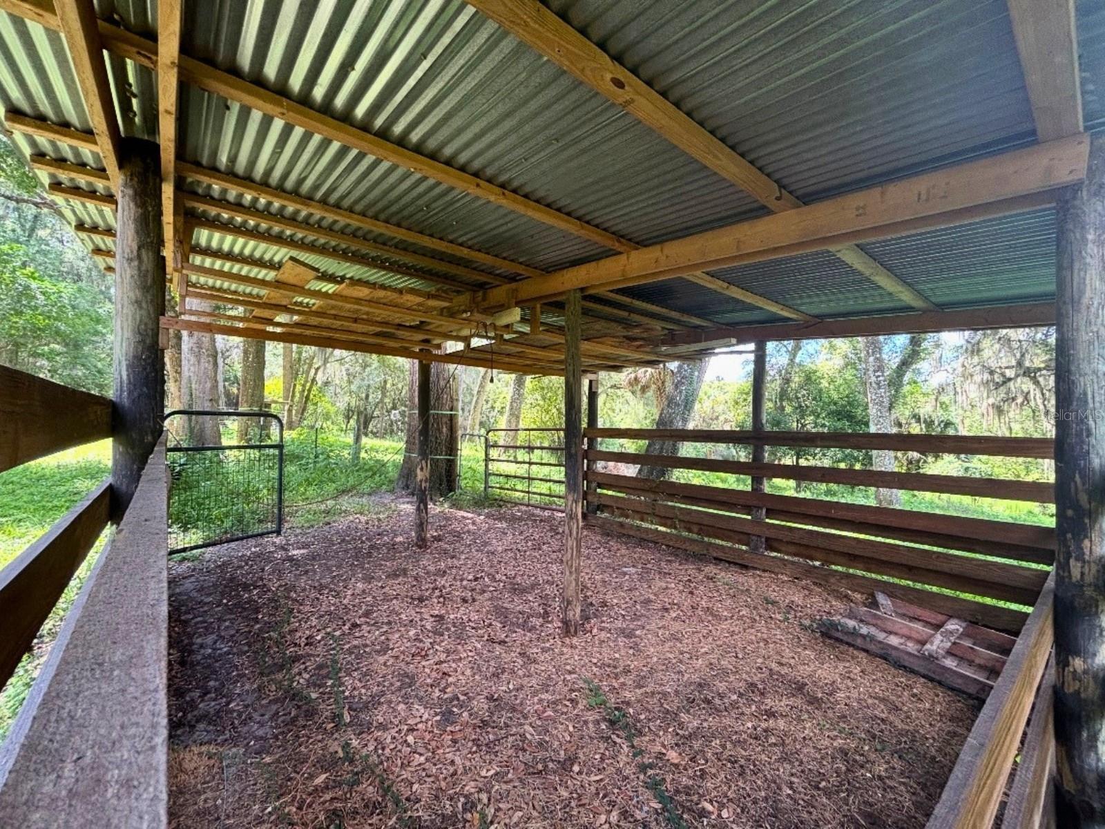 2095 Stone Rd Property Photo 5