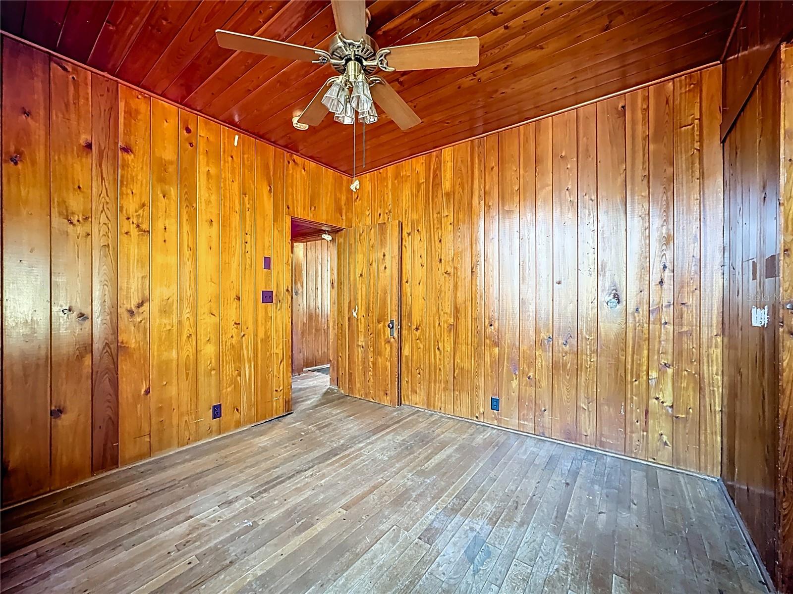5759 Lake St Property Photo 28