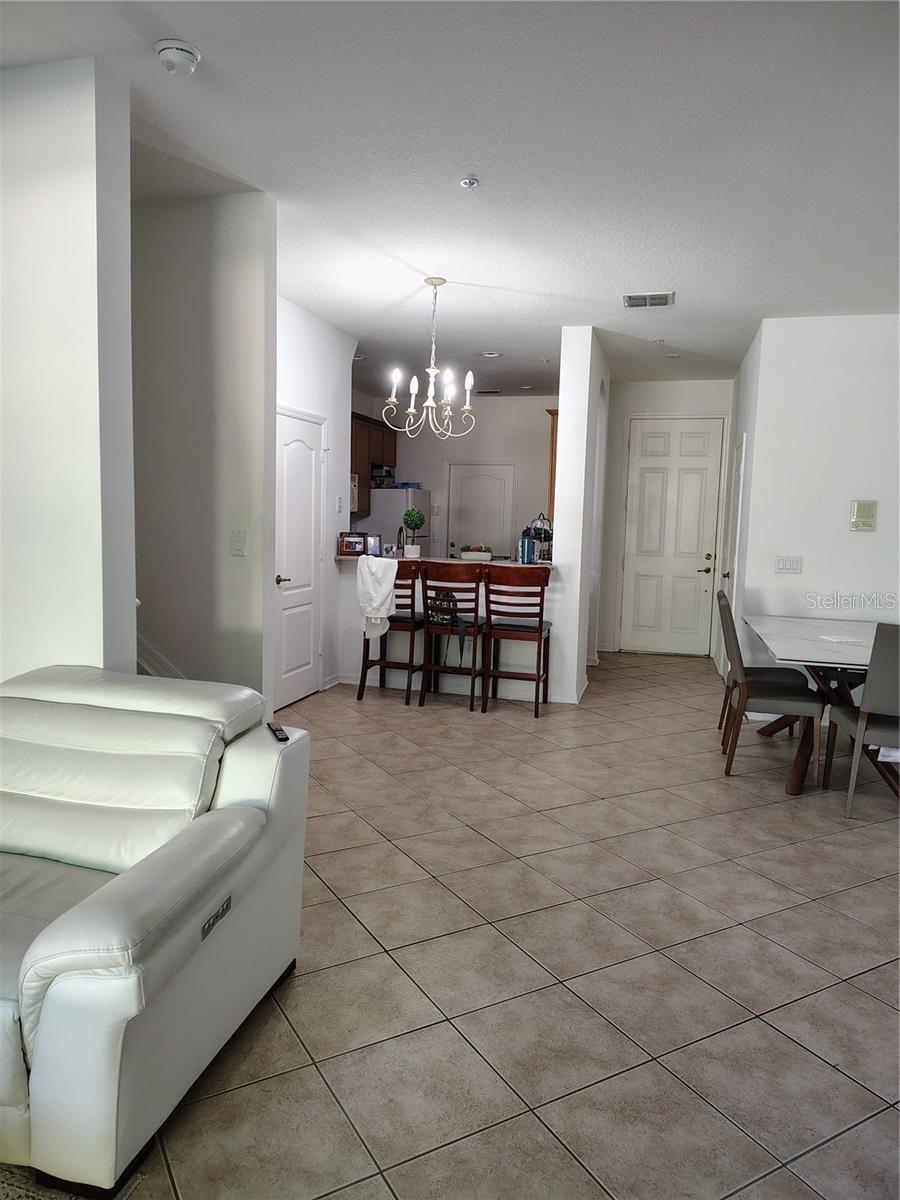 6043 Strada Isle Way Property Photo 8