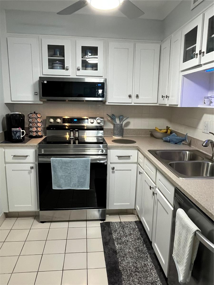 2727 N Atlantic Ave #414 Property Photo 6