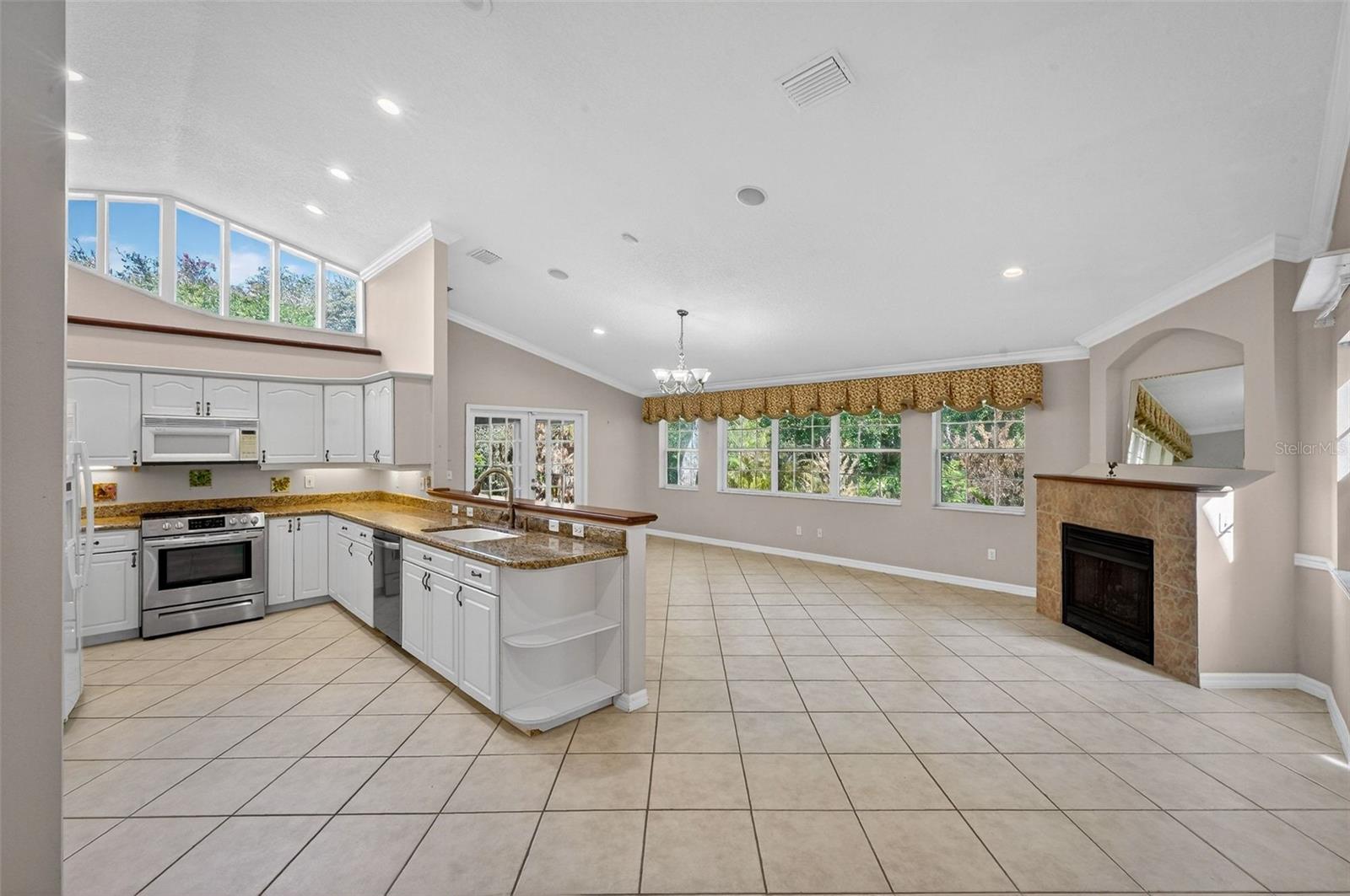 4875 Sailfish Dr Property Photo 5