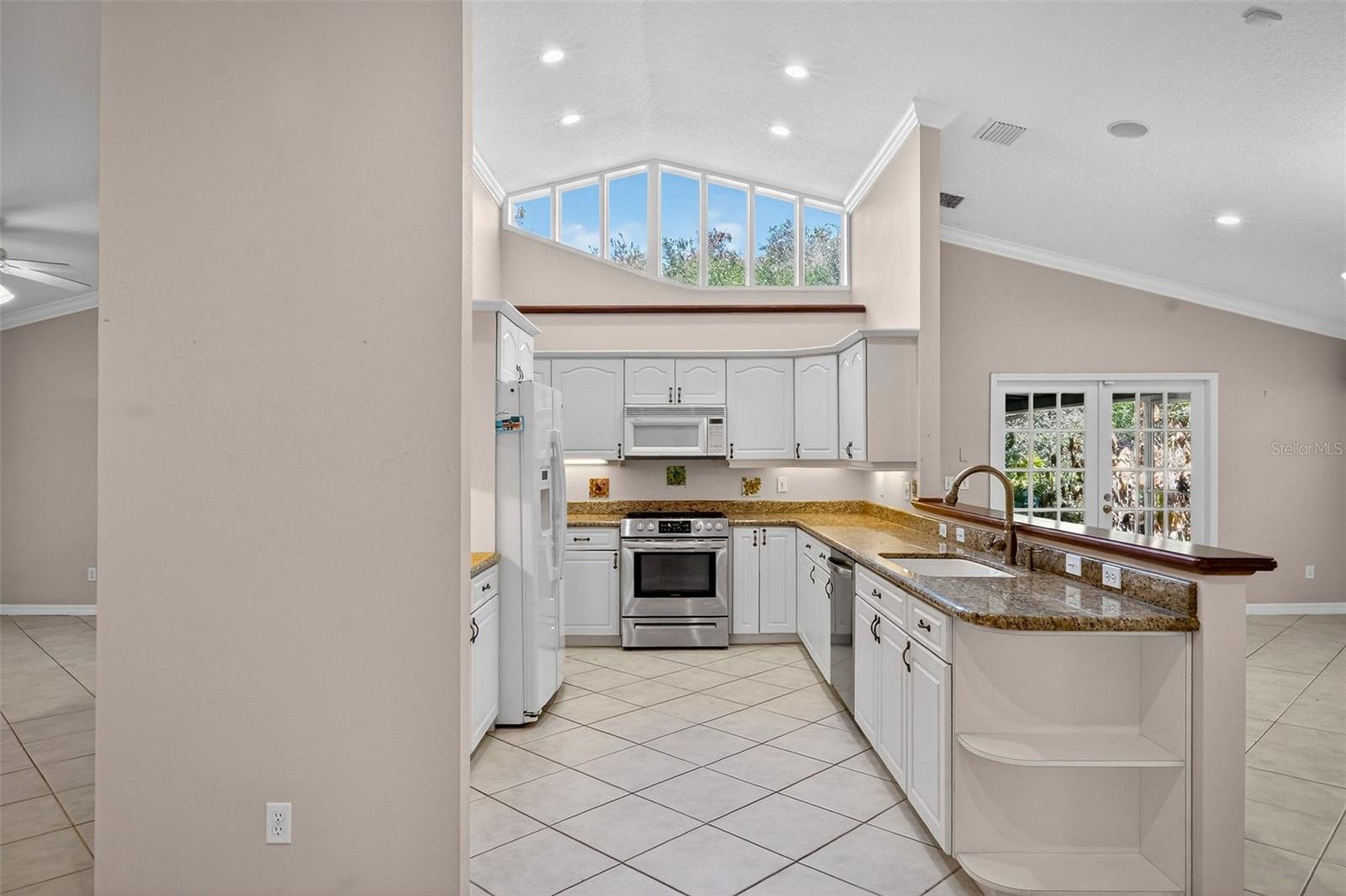 4875 Sailfish Dr Property Photo 6