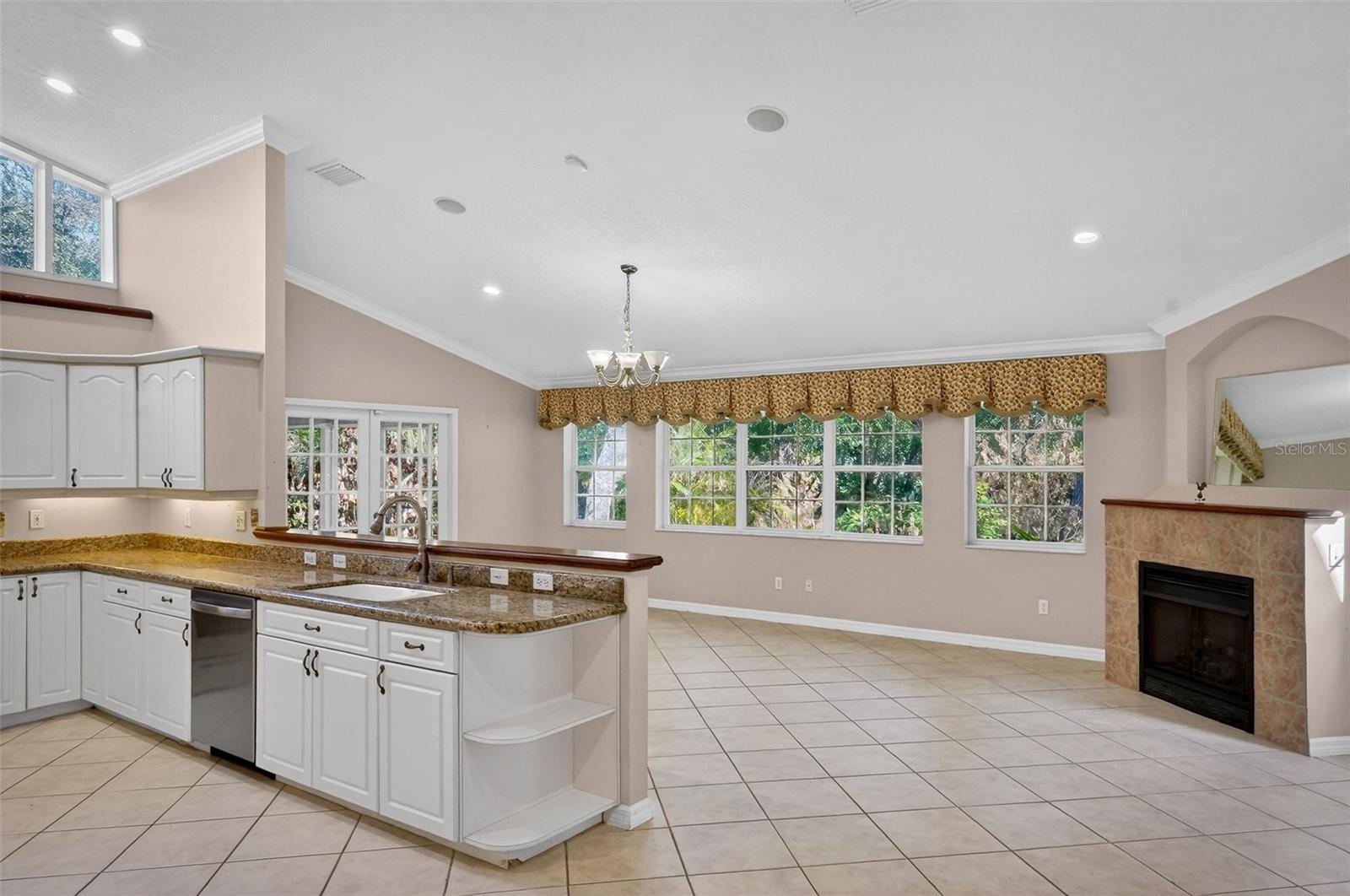 4875 Sailfish Dr Property Photo 7