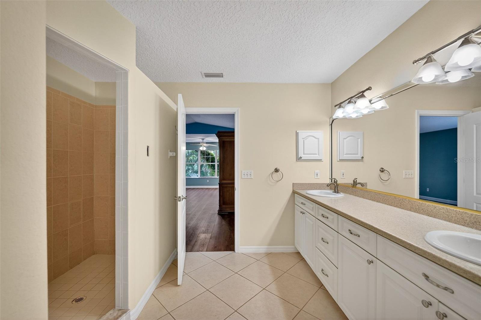 4875 Sailfish Dr Property Photo 42