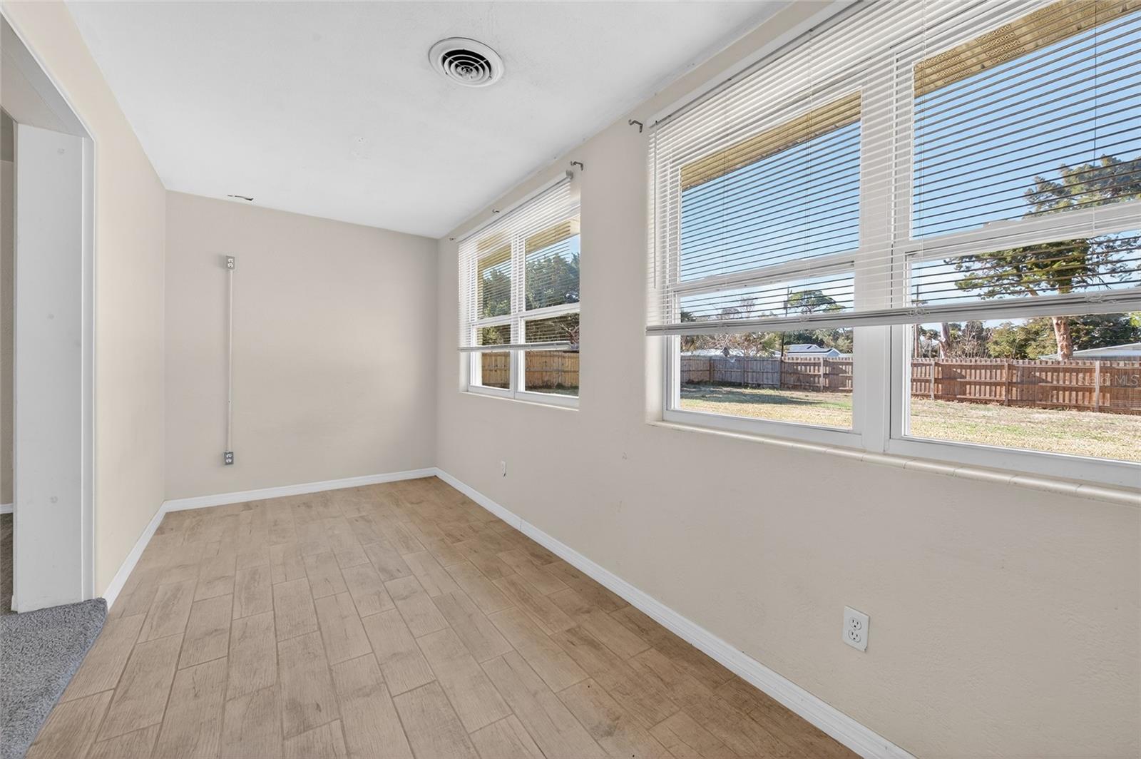 123 W Ocean Ave Property Photo 6