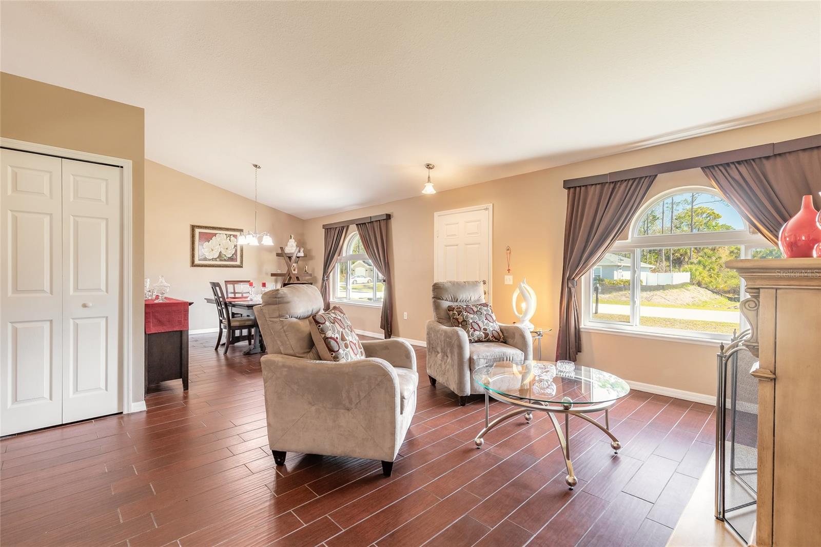 34 Secretary Trl Property Photo 6