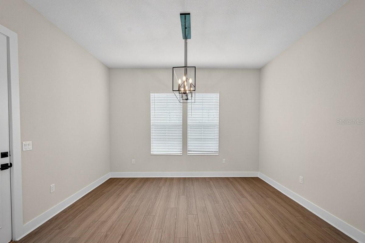 8463 Ford Rd Property Photo 15