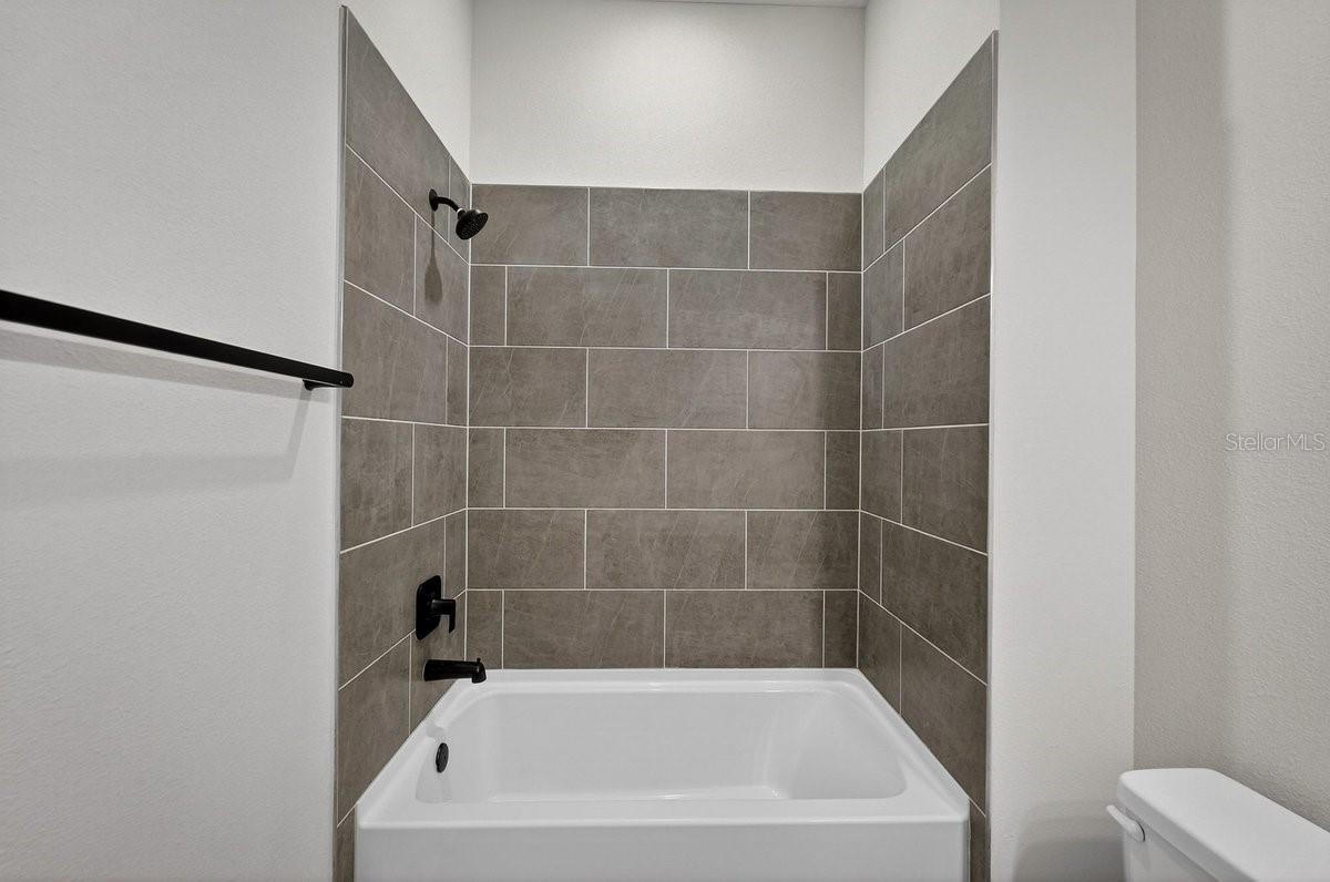 8463 Ford Rd Property Photo 22