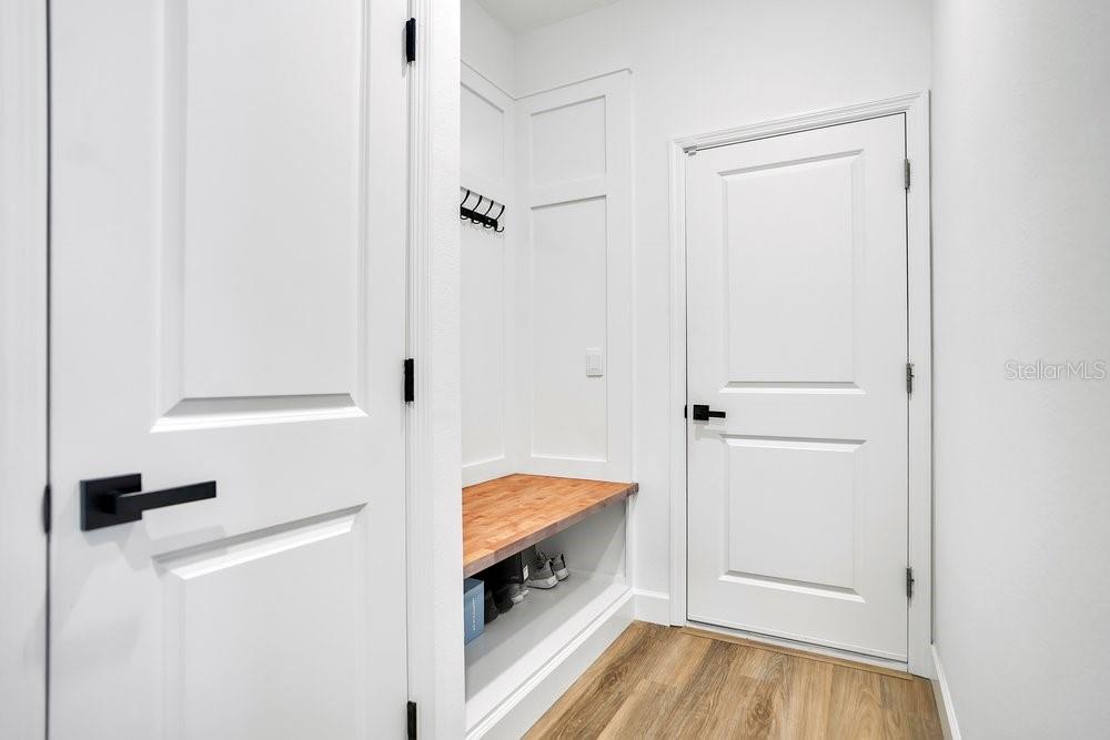 3295 Arch Ave Property Photo 33