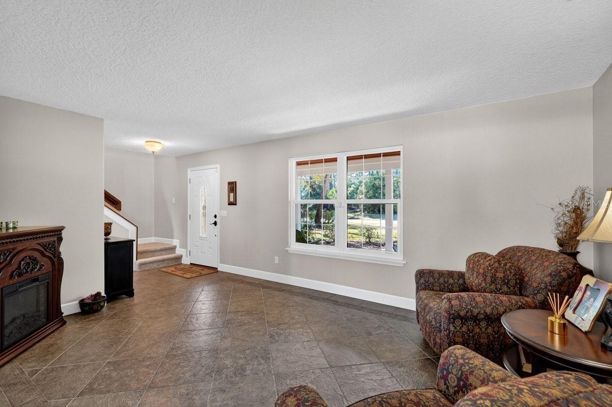 14 Village Dr Property Photo 18