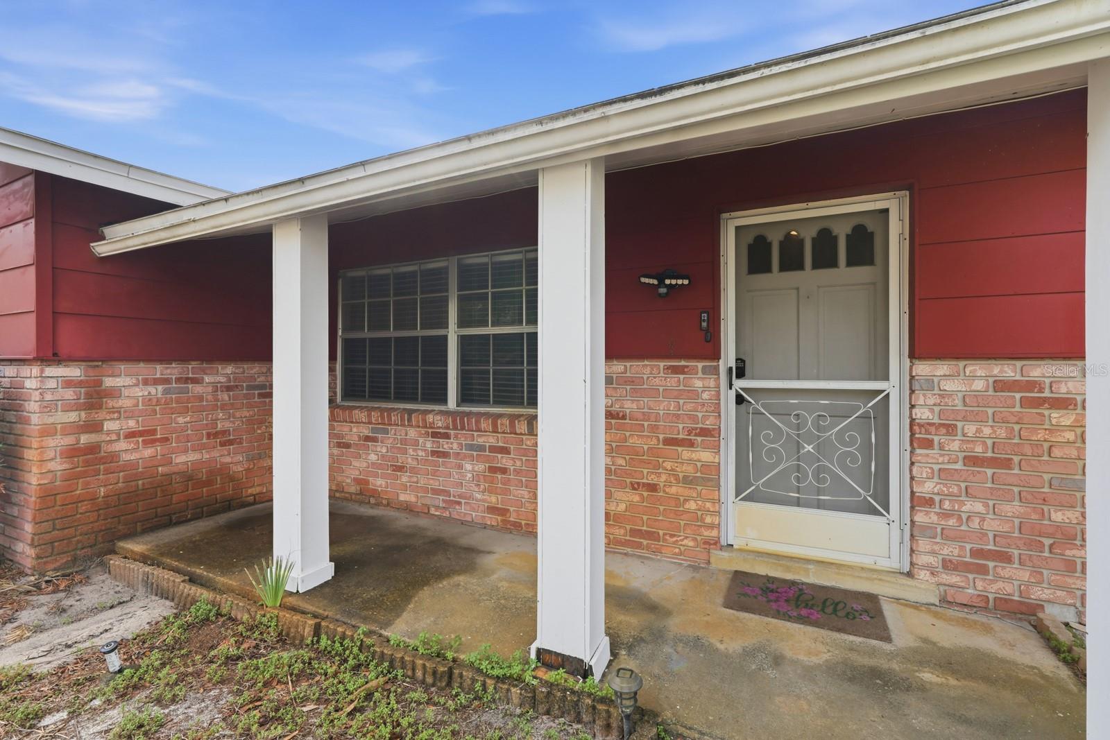 1317 N Shangri La Dr Property Photo 3