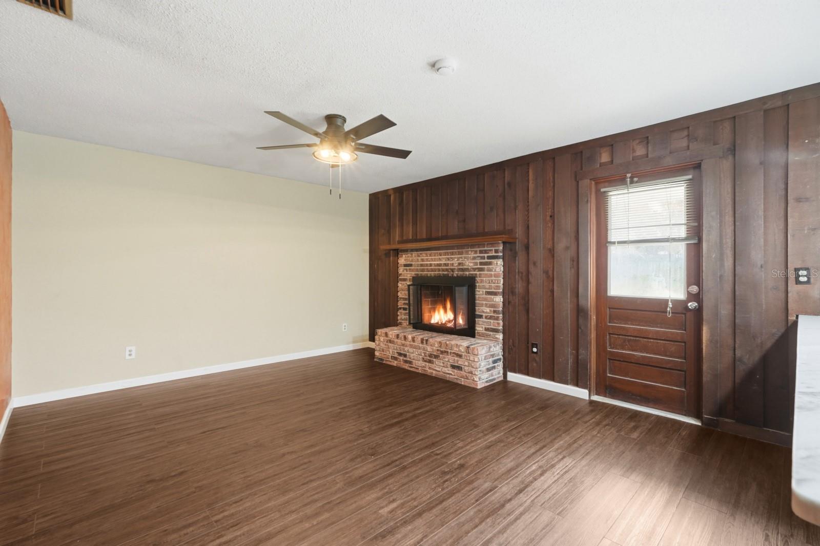 1317 N Shangri La Dr Property Photo 20