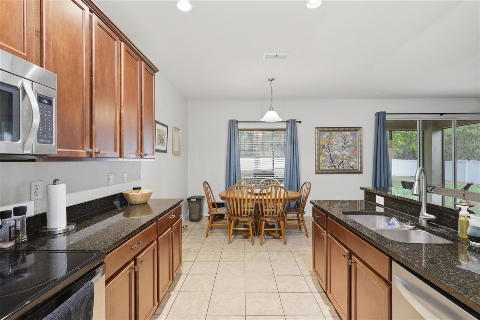 1604 Blue Grass Blvd Property Photo 27