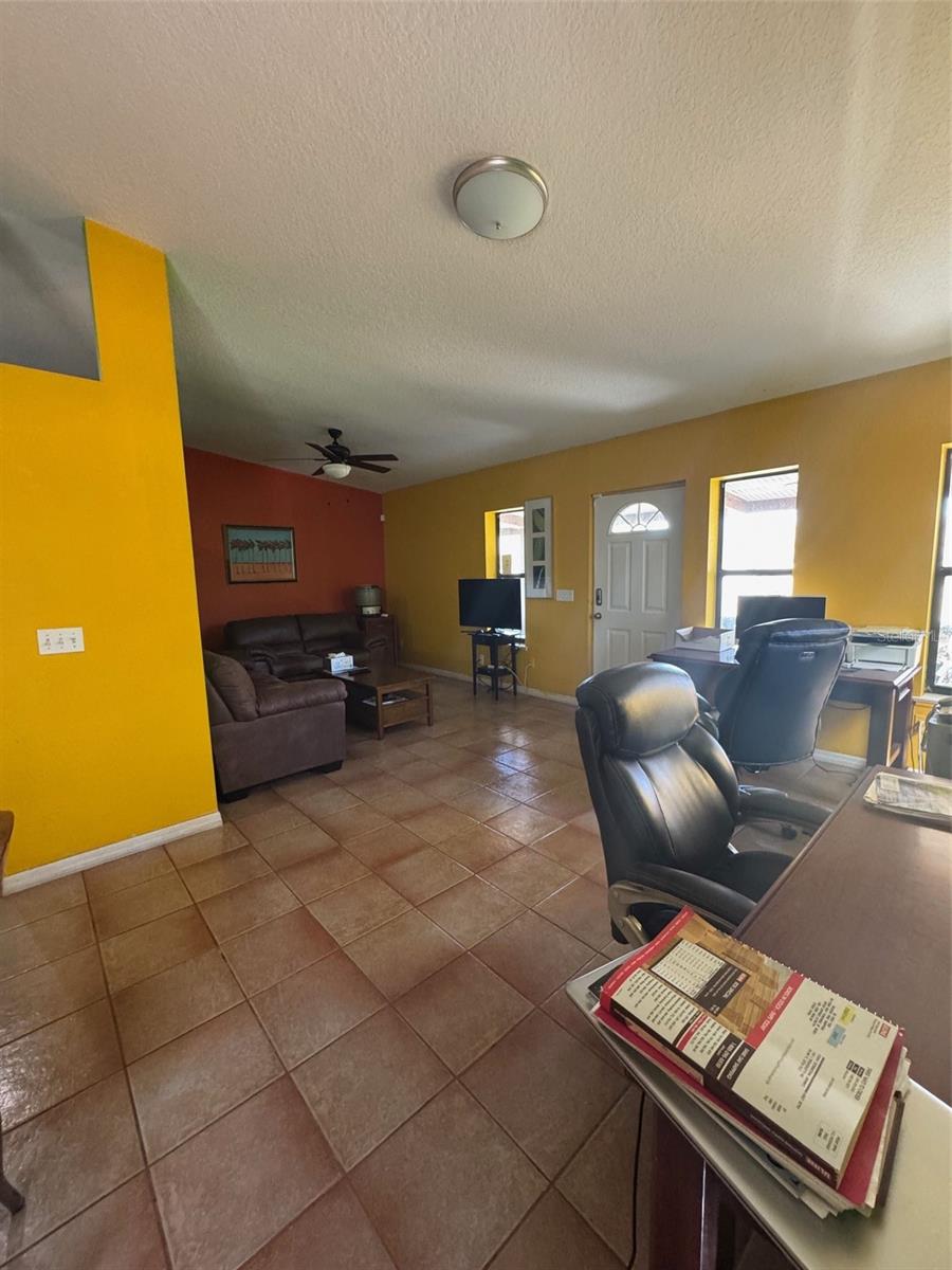 1065 S Massachusetts Ave Property Photo 27