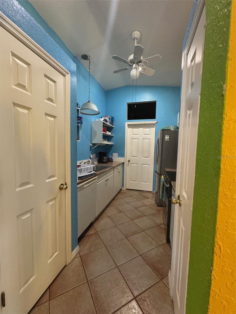 1065 S Massachusetts Ave Property Photo 30