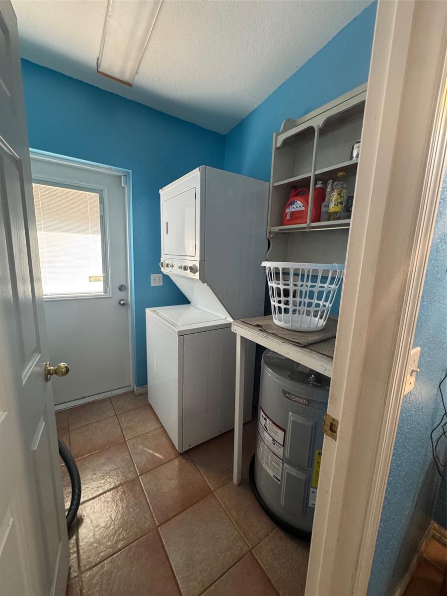 1065 S Massachusetts Ave Property Photo 35