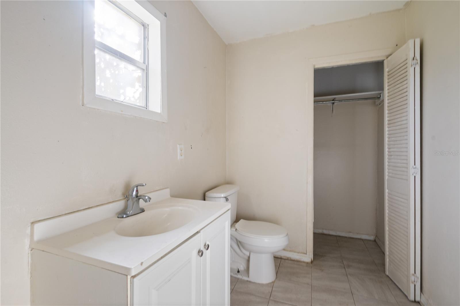 805 S Stone St Property Photo 11