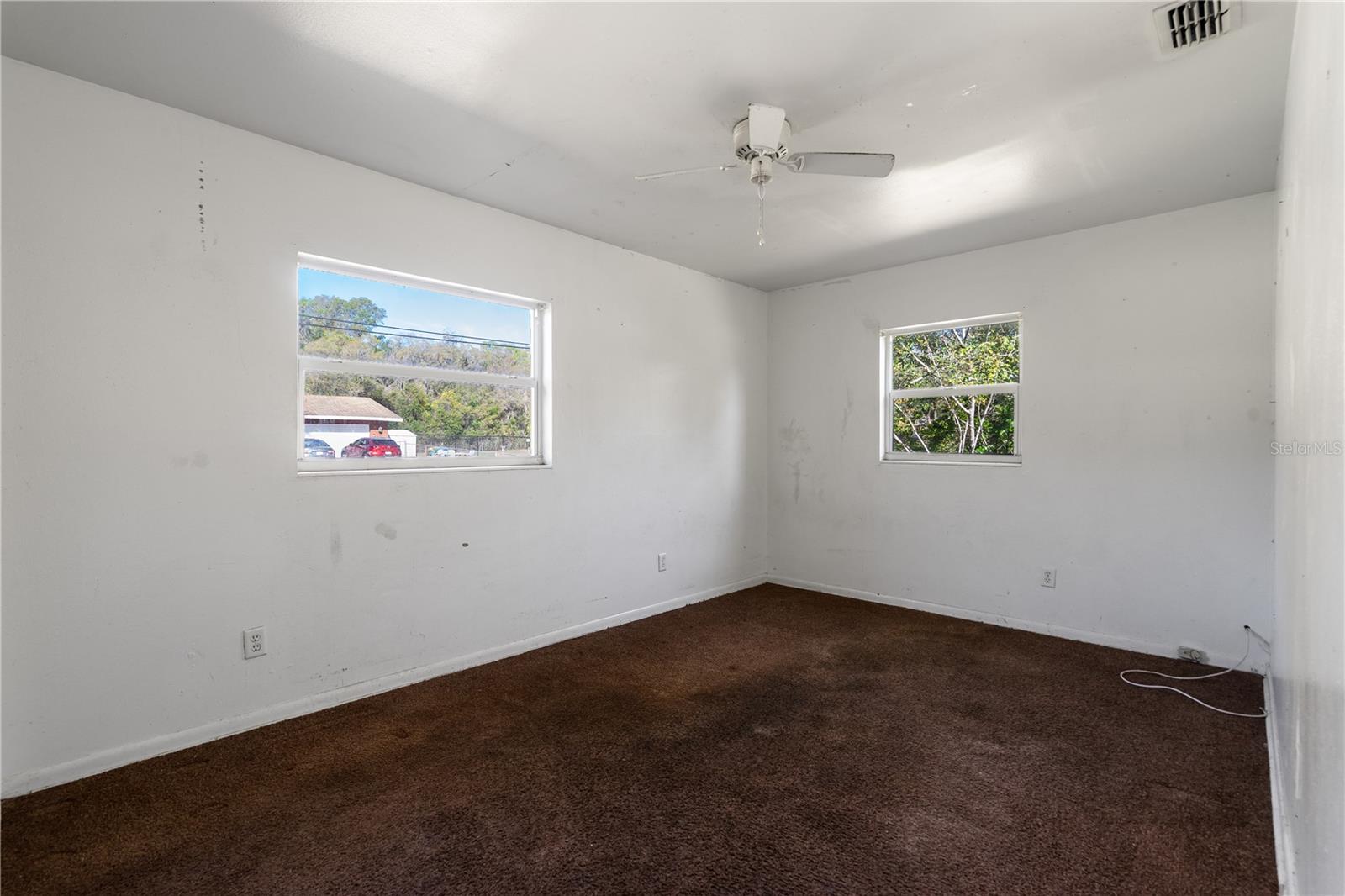 805 S Stone St Property Photo 15