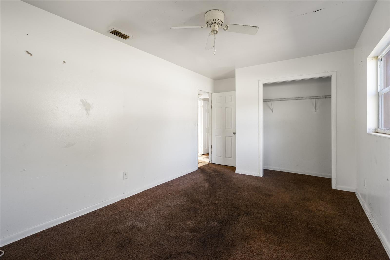 805 S Stone St Property Photo 16