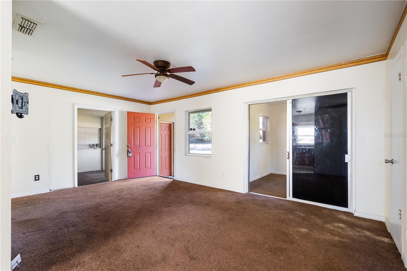 805 S Stone St Property Photo 32