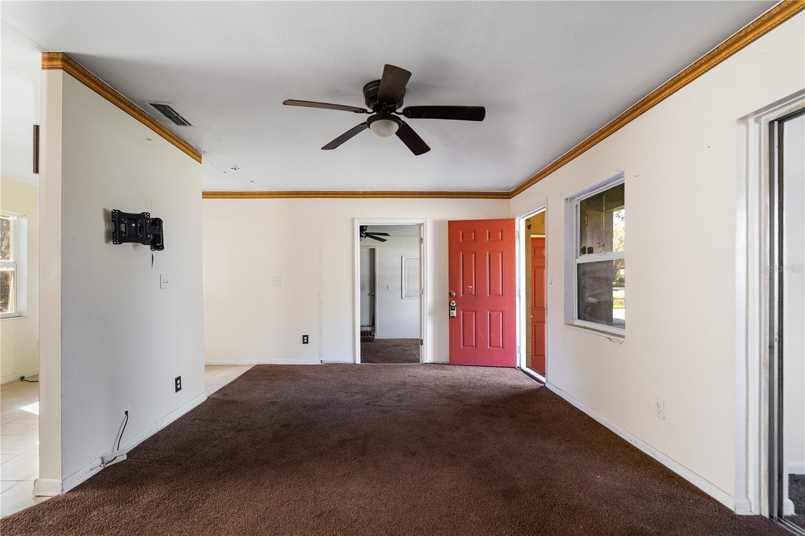 805 S Stone St Property Photo 34
