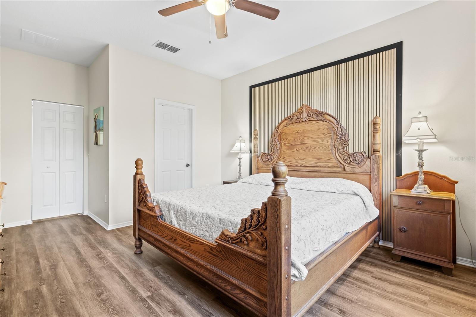 535 Aeolian Dr Property Photo 8