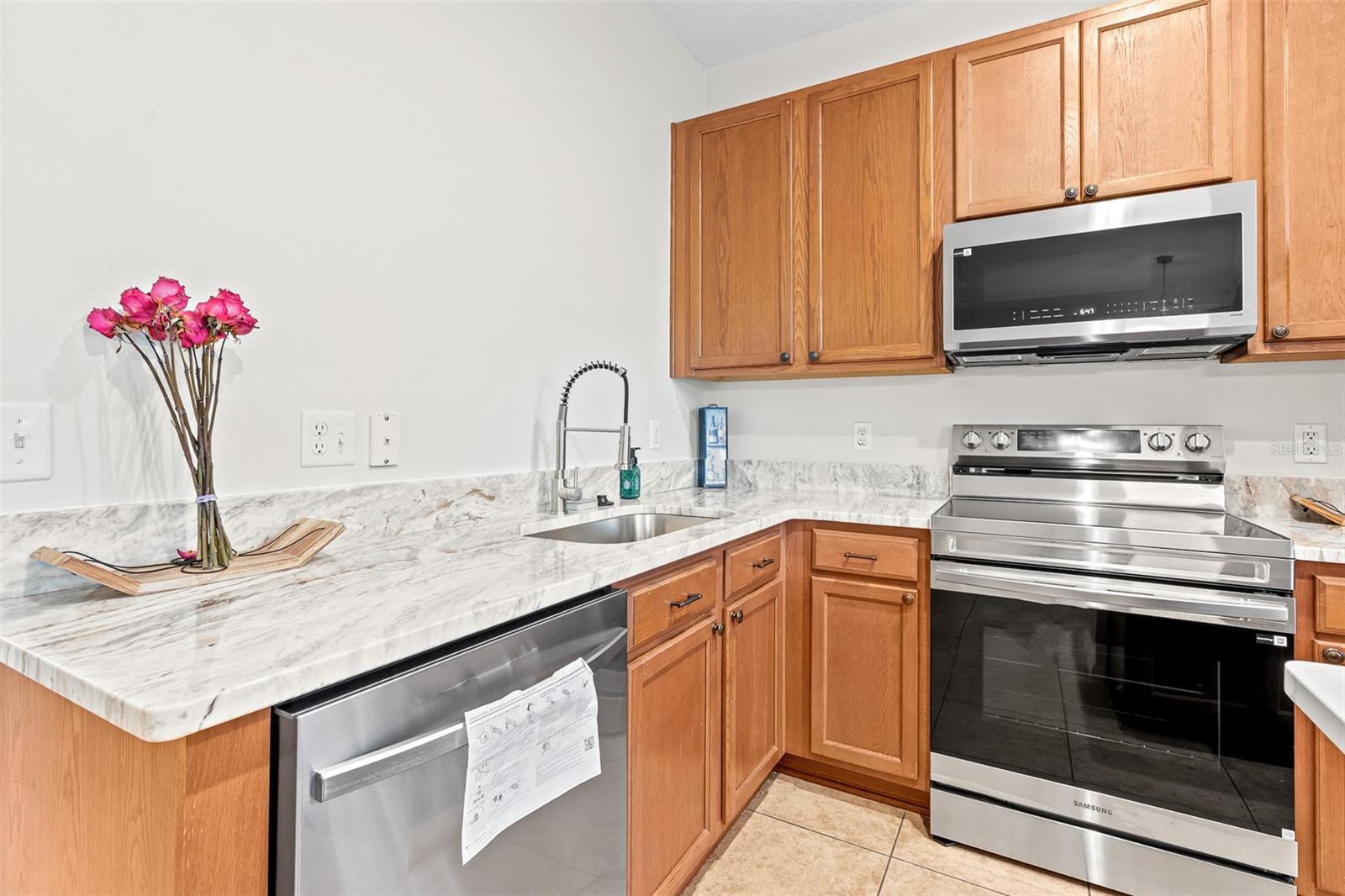 535 Aeolian Dr Property Photo 20
