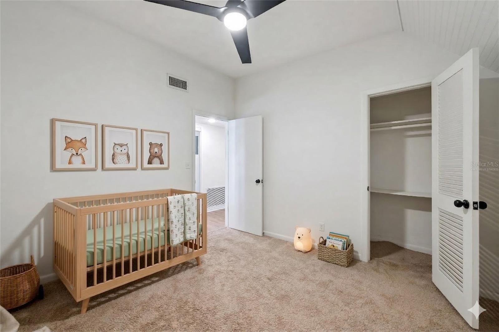 140 E Faith Ter Property Photo 18
