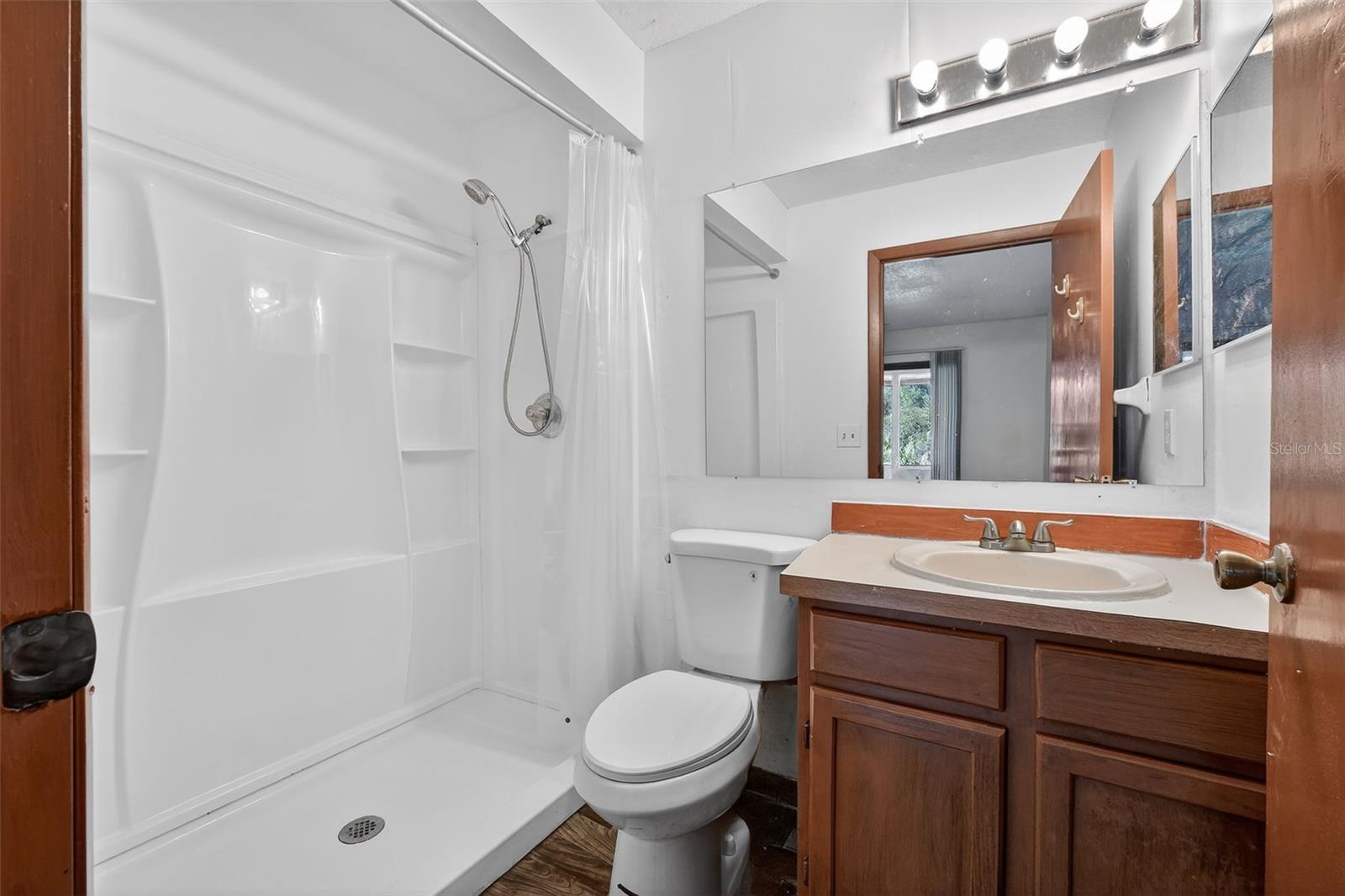 3559 Forest Branch Dr #apt E Property Photo 18