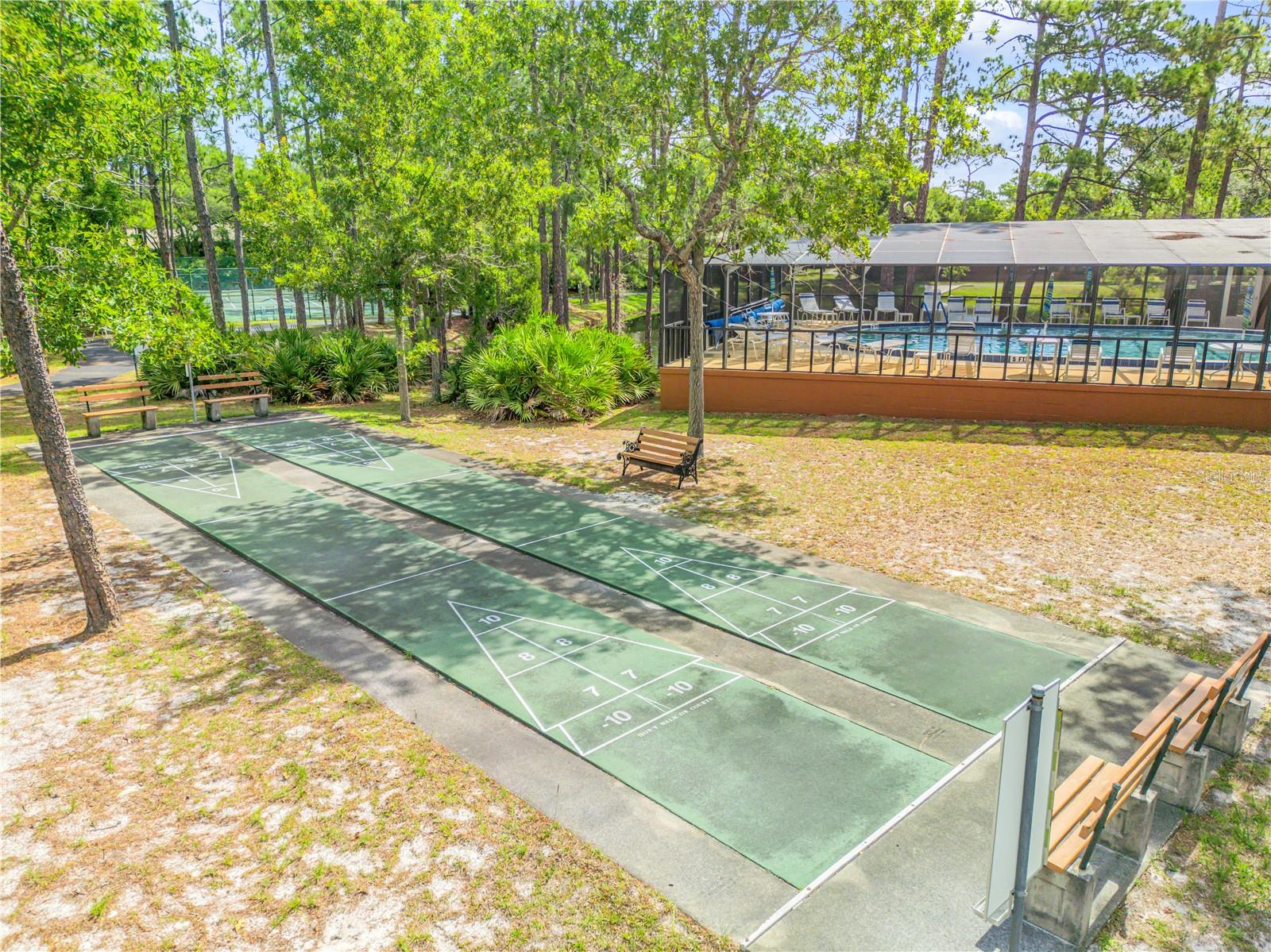 49 Crooked Pine Rd Property Photo 3