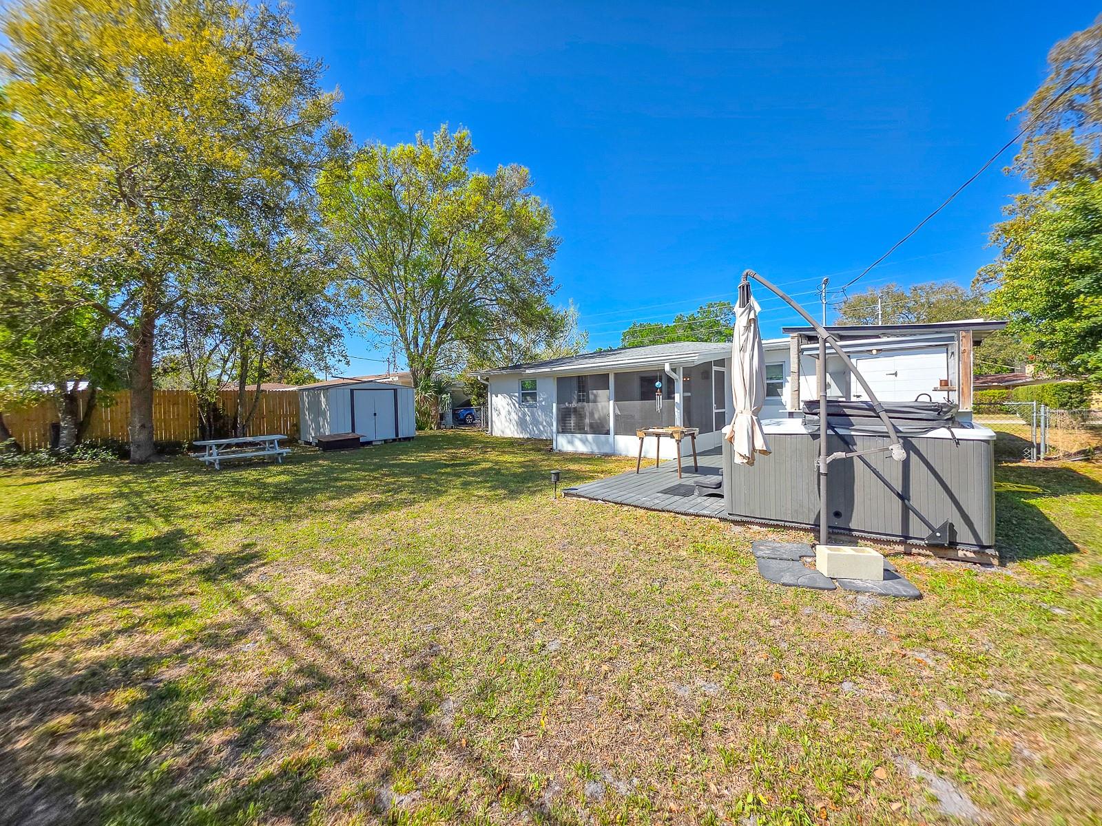 1807 Golfview Blvd Property Photo 44