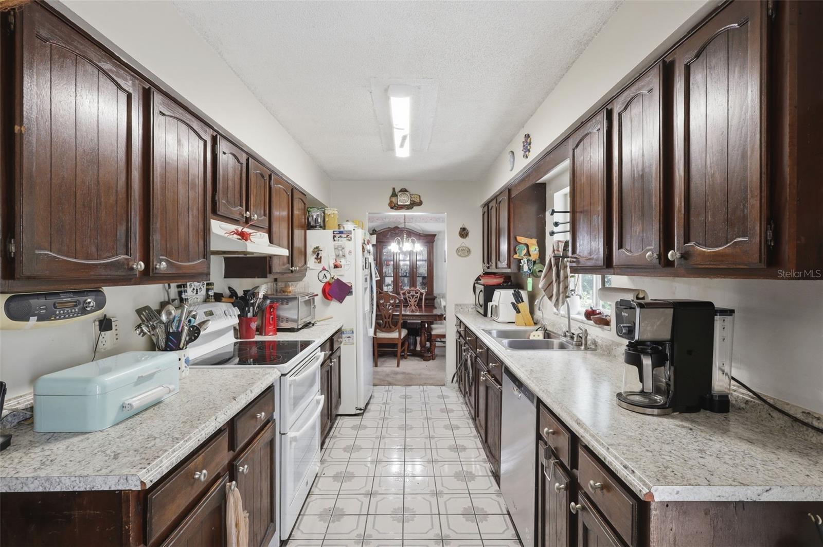 1480 Gaudrey St Property Photo 22
